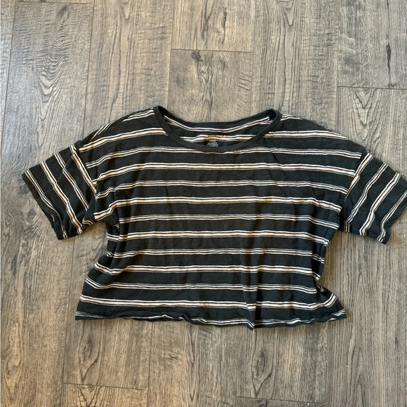 American Eagle Boxy Striped Crop Tee - Picture 2 of 3